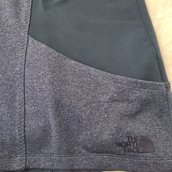 The North Face women's blue zip up long sleeve sweater - Picture 3 of 8